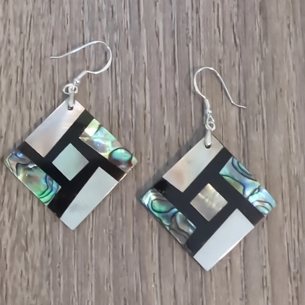 Abalone Mother Of Pearl And Onyx Sterling Silver Earrings - Picture 6 of 8